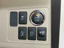 ナビ／ＢＴ／ＴＶ／ＤＩＳＣ／バックカメラ　１４インチアルミホイール　プッシュボタンスターター　オートエアコン　電動格納ドアミラー　運転席シートリフター　横滑り防止装置　衝突被害軽減ブレーキ（千葉県）の中古車