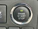 衝突軽減装置　ＣＤ／ＵＳＢ／ＡＵＸ　ＬＥＤヘッドライト　オートライト　トップシェイドガラス　シートリフター　キーフリーシステム　盗難防止アラーム　イモビライザー　アルミホイール　スモークガラス（千葉県）の中古車