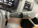 スマアシ　ダイハツ予防安全機能　オーバーヘッドシェルフ　スピーカー一体型ラジオチューナー　キーレスエントリー　オートライト　オートハイビーム　マニュアルレベリング機能付ハロゲンヘッドライト（千葉県）の中古車