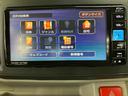 バックカメラ連動フルセグナビ　ＵＳＢ接続　ブルートゥース対応　オートライト　オートハイビーム　ＬＥＤヘッドライト　キーレスエントリー　前後コーナーセンサー　バニティーミラー付き左右サンバイザー（千葉県）の中古車