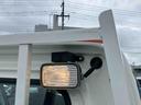 ４ＷＤ　オートマ　４枚リーフ　荷台三方開　荷台作業灯　大型ヘッドレスト　ハロゲンヘッドライト　マニュアルエアコン　パワーステアリング　サイドレバー式駐車ブレーキ　スピーカー一体型ＡＭ／ＦＭラジオ（千葉県）の中古車