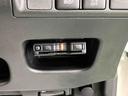 バックカメラ連動フルセグナビ　ＵＳＢ接続　ブルートゥース対応　フロント．リヤドライブレコーダー連動　ＥＴＣ　前席シートヒーター　オーバーヘッドコンソール＋ＬＥＤ室内灯　コートフック付きアシストグリップ（千葉県）の中古車