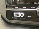 衝突被害軽減ブレーキ　横滑り防止装置　ＣＤラジオチューナー　ＵＳＢ接続　ＡＵＸ接続　ＥＴＣ　アイドリングストップ　プッシュエンジンスタート　キーフリーシステム　助手席シートアンダートレイ（千葉県）の中古車