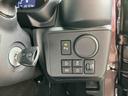 ＣＤチューナー：ＡＭ／ＦＭラジオ／ＡＵＸ　ＭＯＭＯ製革ハンドル　デジタルメーター　スマアシ　オートライト　ＡＨＢ　コーナーセンサー　盗難防止警報　サイドレバー式駐車ブレーキ　ＰＷ　キーレスエントリー（千葉県）の中古車