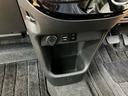 ８型ナビ／ＢＴ／ＴＶ／ＤＩＳＣ／全周囲カメラ　前後ドラレコ　社外１４インチアルミ　両側パワスラ　ＬＥＤヘッド／フォグ　メッキモール　黒内装　スマートキー　運転席シートヒーター／リフター　置きラクＢＯＸ（千葉県）の中古車