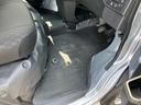 衝突被害軽減ブレーキ　コーナーセンサー　オートライト　プライバシーガラス　フロントパワーウィンドウ　オーバーヘッドシェルフ　スピーカー一体型ＡＭ・ＦＭラジオ　キーレスエントリー　アイドリングストップ（千葉県）の中古車