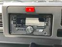 衝突被害軽減ブレーキ　ＣＤ／ＡＵＸ　荷台三方開　荷台作業灯　ＬＥＤヘッドライト　ＬＥＤフォグランプ　パワーウィンド　バッテリーカバー　工具箱（盗難防止キー付き）　リヤスモークガラス　キーレスエントリー（千葉県）の中古車