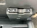 衝突被害軽減ブレーキ　ＣＤ／ＡＵＸ　荷台三方開　荷台作業灯　ＬＥＤヘッドライト　ＬＥＤフォグランプ　パワーウィンド　バッテリーカバー　工具箱（盗難防止キー付き）　リヤスモークガラス　キーレスエントリー（千葉県）の中古車