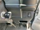 衝突被害軽減ブレーキ　ＣＤ／ＡＵＸ　荷台三方開　荷台作業灯　ＬＥＤヘッドライト　ＬＥＤフォグランプ　パワーウィンド　バッテリーカバー　工具箱（盗難防止キー付き）　リヤスモークガラス　キーレスエントリー（千葉県）の中古車