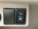 ナビ／ＴＶ／ＤＶＤ／ＢＴ／ＵＳＢ　運転席シートヒーター　革ハンドル　スマートキー　ボタンスタート　衝突軽減装置　ハロゲンヘッドライト　オートライト　オートエアコン　足踏み式駐車ブレーキ　アルミホイール（千葉県）の中古車