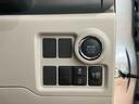 バックカメラ連動ワンセグナビ　ブルートゥース対応　ＡＵＸ接続　ビルトインＥＴＣ　プッシュエンジンスタート　キーフリーシステム　横滑り防止装置　マニュアルレベリング機能付ハロゲンヘッドライト（千葉県）の中古車