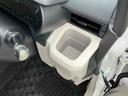 ＣＤ／ＵＳＢチューナー　電動格納ドアミラー　運転席シートリフター　キーレスエントリー　セキュリティアラーム　プライバシーガラス　横滑り防止装置　衝突被害軽減ブレーキ　アイドリングストップ（千葉県）の中古車