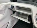 ＣＤ／ＵＳＢチューナー　電動格納ドアミラー　運転席シートリフター　キーレスエントリー　セキュリティアラーム　プライバシーガラス　横滑り防止装置　衝突被害軽減ブレーキ　アイドリングストップ（千葉県）の中古車