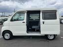 ２ＷＤ　５速ＭＴ　パワステ　パワーウィンドウ　キーレスエントリー　集中ドアロック　オーバーヘッドシェルフ　リヤガラススモーク　マニュアルエアコン　スピーカー一体型ラジオ　ハロゲンヘッドランプ（千葉県）の中古車