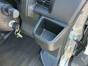 衝突被害軽減ブレーキ　コーナーセンサー　オートライト　プライバシーガラス　フロントパワーウィンドウ　オーバーヘッドシェルフ　スピーカー一体型ＡＭ・ＦＭラジオ　キーレスエントリー　アイドリングストップ（千葉県）の中古車