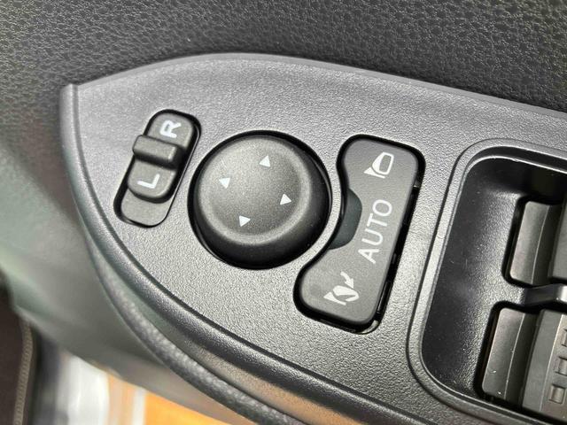 タントＸ　ＬＥＤヘッドランプ　前席シートヒーター　キーフリー保証１年間距離無制限付き　片側電動スライドドア　ミラクルオープンドア　オートライト　ＬＥＤヘッドランプ　オートエアコン　サンシェード　運転席シートリフター　キーフリーシステム（東京都）の中古車