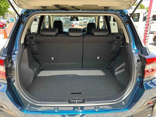 ロッキープレミアムＧ　クルーズコントロール　ＬＥＤヘッドランプ保証　新車保証・まごころ保証　１年間・走行距離無制限付き　アダプティブクルーズコントロール　全方位カメラ　ＬＥＤヘッドランプ　ＬＥＤフォグランプ　前席シートヒーター　電動パーキングブレーキ（東京都）の中古車