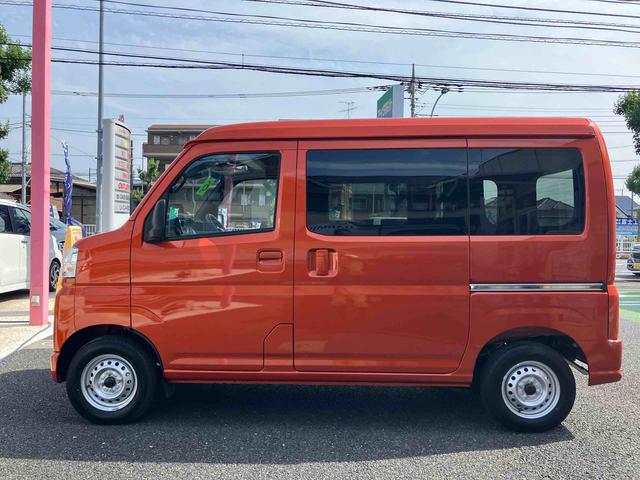ハイゼットカーゴＤＸＦＲ専用ＣＶＴ　６コーナーセンサー　オーバーヘッドコンソール　マルチリフレクターヘッドランプ　キーレスエントリー　ＡＭ／ＦＭ付ＣＤステレオ　助手席前倒し機構　撥水加工フロントシート（東京都）の中古車