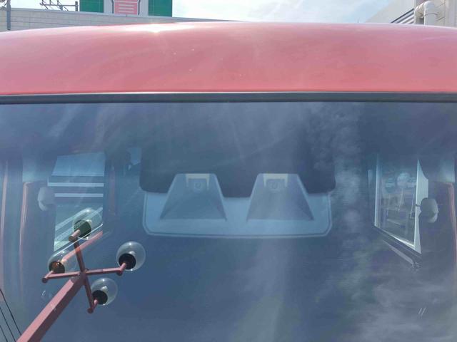 ハイゼットカーゴＤＸＦＲ専用ＣＶＴ　６コーナーセンサー　オーバーヘッドコンソール　マルチリフレクターヘッドランプ　キーレスエントリー　ＡＭ／ＦＭ付ＣＤステレオ　助手席前倒し機構　撥水加工フロントシート（東京都）の中古車