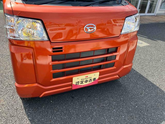 ハイゼットカーゴＤＸＦＲ専用ＣＶＴ　６コーナーセンサー　オーバーヘッドコンソール　マルチリフレクターヘッドランプ　キーレスエントリー　ＡＭ／ＦＭ付ＣＤステレオ　助手席前倒し機構　撥水加工フロントシート（東京都）の中古車