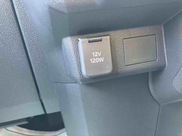 ハイゼットカーゴＤＸＦＲ専用ＣＶＴ　６コーナーセンサー　オーバーヘッドコンソール　マルチリフレクターヘッドランプ　キーレスエントリー　ＡＭ／ＦＭ付ＣＤステレオ　助手席前倒し機構　撥水加工フロントシート（東京都）の中古車