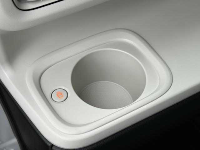 ムーヴキャンバスストライプスＧ　両側電動スライドドア　ＬＥＤヘッドランプ保証　新車保証・まごころ保証　１年間・走行距離無制限付き　両側電動スライドドア　ＬＥＤヘッドランプ　ＬＥＤフォグランプ　全方位カメラ　ホッとカップホルダー　キーフリーシステム　アイドリングストップ（東京都）の中古車