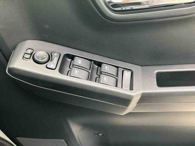 タフトＧダーククロムベンチャー　ＬＥＤヘッドランプ　キーフリー保証　新車保証・まごころ保証　１年間・走行距離無制限付き　電動パーキングブレーキ　前席シートヒーター　キーフリーシステム　ＬＥＤヘッドランプ　ＬＥＤフォグランプ　ＵＳＢ電源ソケット（東京都）の中古車