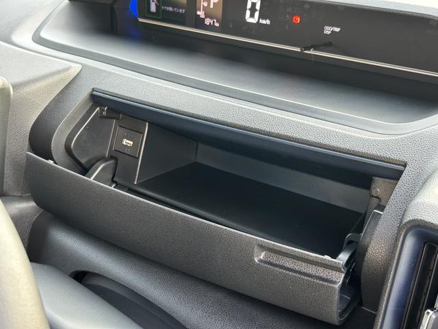タントカスタムＲＳ保証　新車保証・まごころ保証　１年間・走行距離無制限付き（東京都）の中古車