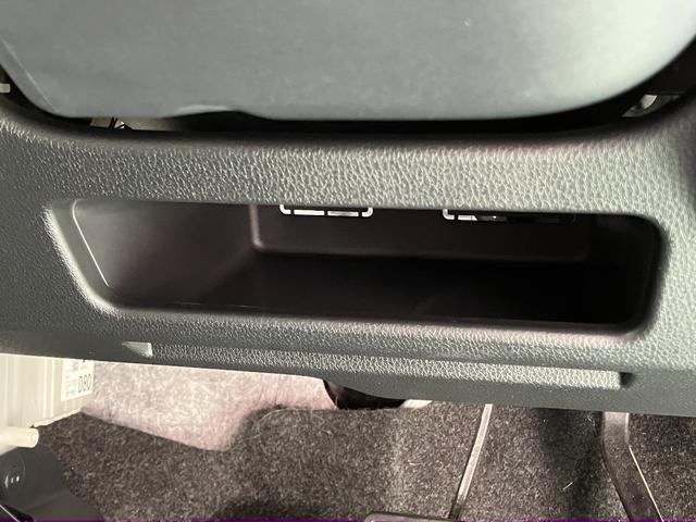 ムーヴキャンバスストライプスＧ　両側電動スライドドア　ＬＥＤヘッドランプ保証　新車保証・まごころ保証　１年間・走行距離無制限付き　ＬＥＤヘッドランプ　ＬＥＤフォグランプ　キーフリーシステム　前席シートヒーター　電動パーキングブレーキ　オートライト　オートエアコン（東京都）の中古車