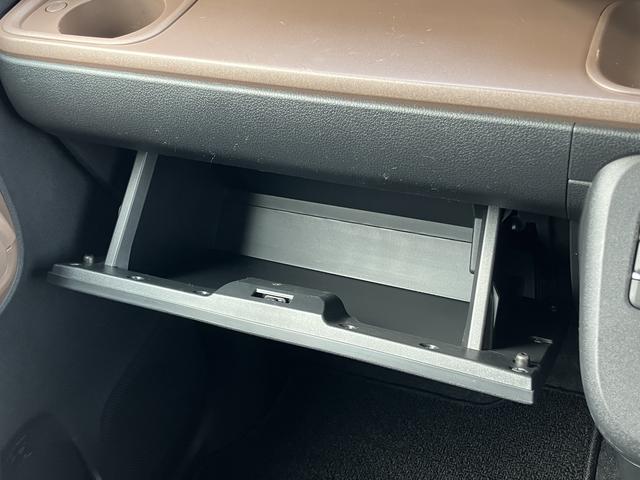 ムーヴキャンバスセオリーＧ　両側電動スライドドア　キーフリーシステム保証　新車保証・まごころ保証　１年間・走行距離無制限付き　両側電動スライドドア　ＬＥＤヘッドランプ　ＬＥＤフォグランプ　キーフリーシステム　電動パーキングブレーキ　前席シートヒーター（東京都）の中古車