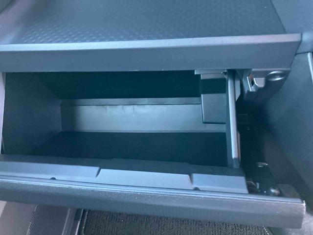 タントカスタムＲＳ　純正ナビ　パノラマモニター　電動スライドドア保証　新車保証・まごころ保証　１年間・走行距離無制限付き　純正７インチナビ　パノラマモニター　Ｂｌｕｅｔｏｏｔｈ接続　両側電動スライドドア　ＬＥＤヘッドランプ　ＬＥＤフォグランプ　キーフリーシステム（東京都）の中古車