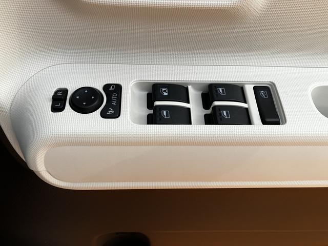 ムーヴキャンバスストライプスＧ　ＣＤチューナー　パノラマモニター対応カメラ保証　新車保証・まごころ保証　１年間・走行距離無制限付き（東京都）の中古車