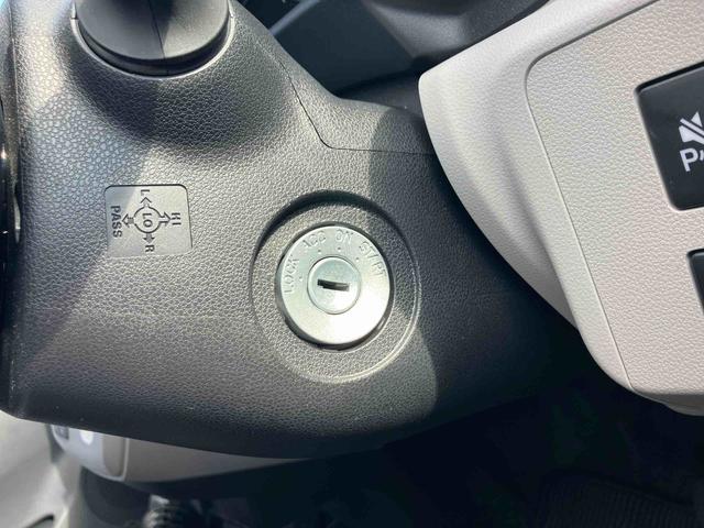 ミライースＸ　ＳＡIII　ＬＥＤヘッドライト・バックモニター標準装備！保証　新車保証・まごころ保証　１年間・走行距離無制限付き・　走行距離２，００８ｋｍ　ＣＤチューナー　バックモニター　ＬＥＤヘッドライト　前後コーナーセンサー　マニュアルエアコン　キーレスエントリー（東京都）の中古車