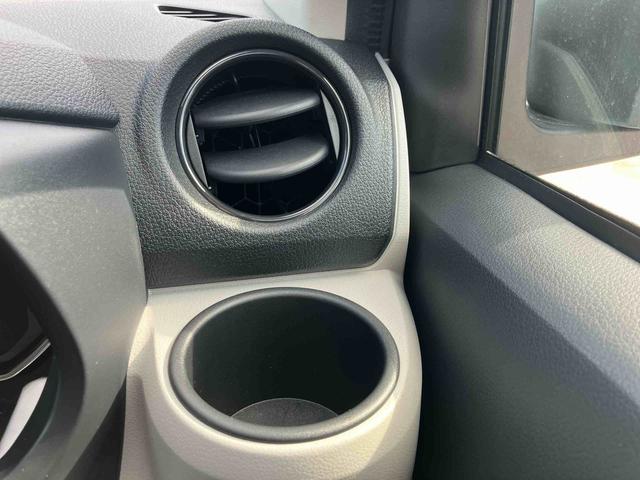 ミライースＸ　ＳＡIII　ＬＥＤヘッドライト・バックモニター標準装備！保証　新車保証・まごころ保証　１年間・走行距離無制限付き・　走行距離２，００８ｋｍ　ＣＤチューナー　バックモニター　ＬＥＤヘッドライト　前後コーナーセンサー　マニュアルエアコン　キーレスエントリー（東京都）の中古車