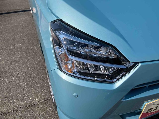 ミライースＸ　ＳＡIII　ＬＥＤヘッドライト・バックモニター標準装備！保証　新車保証・まごころ保証　１年間・走行距離無制限付き・　走行距離２，００８ｋｍ　ＣＤチューナー　バックモニター　ＬＥＤヘッドライト　前後コーナーセンサー　マニュアルエアコン　キーレスエントリー（東京都）の中古車