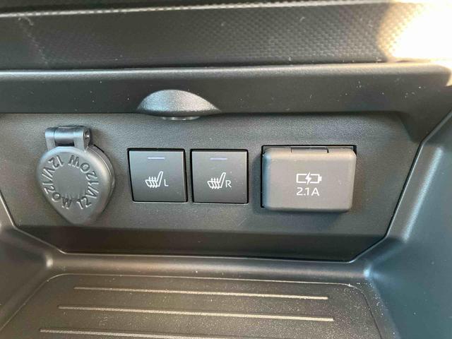 ロッキープレミアムＧ　ＨＥＶ　アダブティブクルーズコントロール搭載！保証　新車保証・まごころ保証　１年間・走行距離無制限付き　走行距離８０９ｋｍ　ＣＤチューナー　アダブティブクルーズコントロール　パノラマモニター　１７インチアルミホイール　電動パーキング　シートヒータ（東京都）の中古車