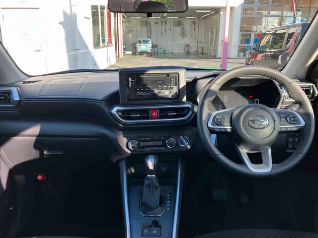 ロッキープレミアムＧ　ＨＥＶ　アダブティブクルーズコントロール搭載！保証　新車保証・まごころ保証　１年間・走行距離無制限付き　走行距離８０９ｋｍ　ＣＤチューナー　アダブティブクルーズコントロール　パノラマモニター　１７インチアルミホイール　電動パーキング　シートヒータ（東京都）の中古車