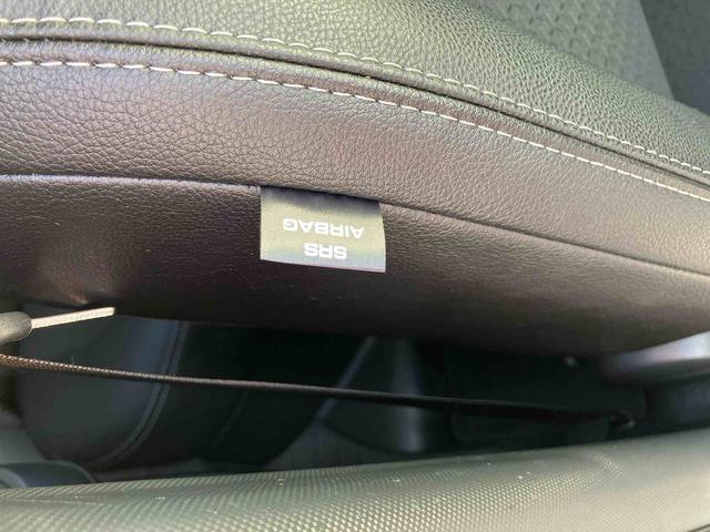 ロッキープレミアムＧ　ＨＥＶ　アダブティブクルーズコントロール搭載！保証　新車保証・まごころ保証　１年間・走行距離無制限付き　走行距離８０９ｋｍ　ＣＤチューナー　アダブティブクルーズコントロール　パノラマモニター　１７インチアルミホイール　電動パーキング　シートヒータ（東京都）の中古車