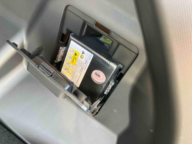 ロッキープレミアムＧ　ＨＥＶ　アダブティブクルーズコントロール搭載！保証　新車保証・まごころ保証　１年間・走行距離無制限付き　走行距離８０９ｋｍ　ＣＤチューナー　アダブティブクルーズコントロール　パノラマモニター　１７インチアルミホイール　電動パーキング　シートヒータ（東京都）の中古車