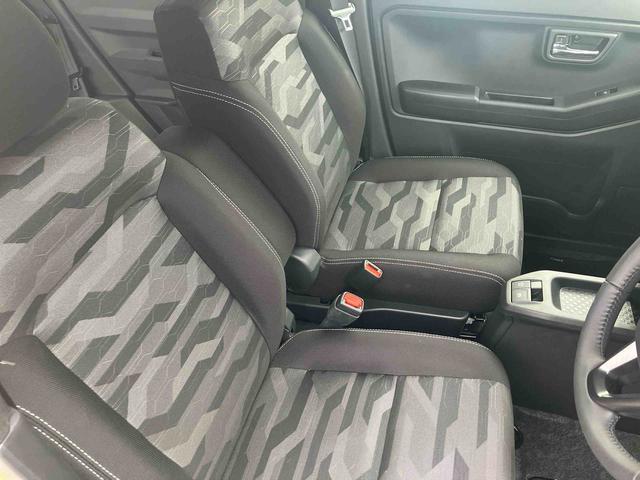 タフトＧターボ　ダーククロムベンチャー　クルーズコントロール搭載！保証　新車保証・まごころ保証　１年間・走行距離無制限付き　ＣＤチューナー　パノラマモニター　アダブティブクルーズコントロール　電動パーキング　ＬＥＤヘッドライト　１５インチアルミホイール　オートライト（東京都）の中古車