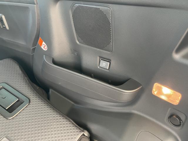 タントファンクロスターボ　ＣＤステレオ　前席シートヒーター保証　新車保証・まごころ保証　１年間・走行距離無制限付き（東京都）の中古車