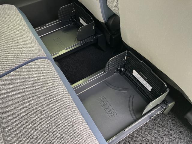 ムーヴキャンバスストライプスＧ　前席シートヒーター　キーフリーシステム保証　新車保証・まごころ保証　１年間・走行距離無制限付き　前席シートヒーター　電動パーキングブレーキ　キーフリーシステム　コーナーセンサー　ホッとカップホルダー　両側電動スライドドア（東京都）の中古車