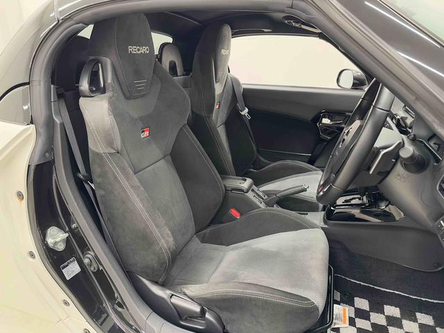 コペンＧＲ　スポーツ保証　まごころ保証　１年間・走行距離無制限付き（東京都）の中古車