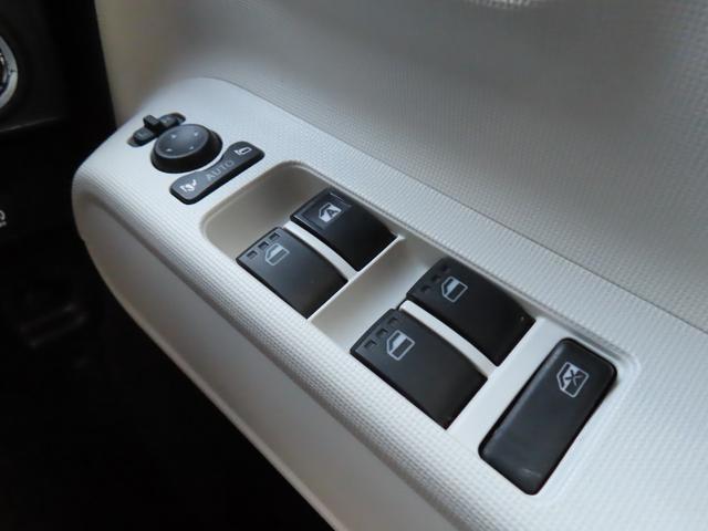 ムーヴキャンバスストライプスＧ　純正７インチナビ　パノラマモニター保証　新車保証・まごころ保証　１年間・走行距離無制限付き　純正７インチナビ　パノラマモニター　キーフリーシステム　ＬＥＤフォグランプ　ＬＥＤヘッドランプ　前席シートヒーター　電動パーキングブレーキ（東京都）の中古車