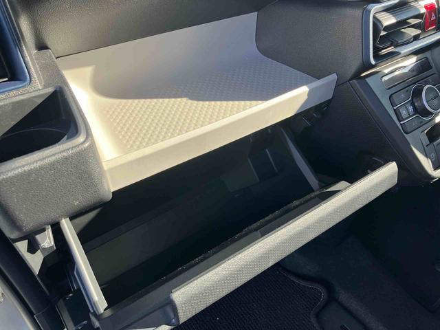 タントＸ　ＬＥＤヘッドライト・バックモニター標準装備！保証　新車保証・まごころ保証　１年間・走行距離無制限付き・　走行距離２６５４ｋｍ　ＣＤチューナー　バックモニター　電動パーキング　ＬＥＤヘッドライト　オートライト　オートハイビーム　スマートキー（東京都）の中古車