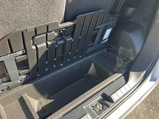 タントＸ　ＬＥＤヘッドライト・バックモニター標準装備！保証　新車保証・まごころ保証　１年間・走行距離無制限付き・　走行距離２６５４ｋｍ　ＣＤチューナー　バックモニター　電動パーキング　ＬＥＤヘッドライト　オートライト　オートハイビーム　スマートキー（東京都）の中古車