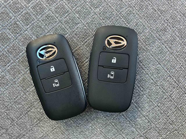 タントＸ　ＬＥＤヘッドライト・バックモニター標準装備！保証　新車保証・まごころ保証　１年間・走行距離無制限付き・　走行距離２６５４ｋｍ　ＣＤチューナー　バックモニター　電動パーキング　ＬＥＤヘッドライト　オートライト　オートハイビーム　スマートキー（東京都）の中古車