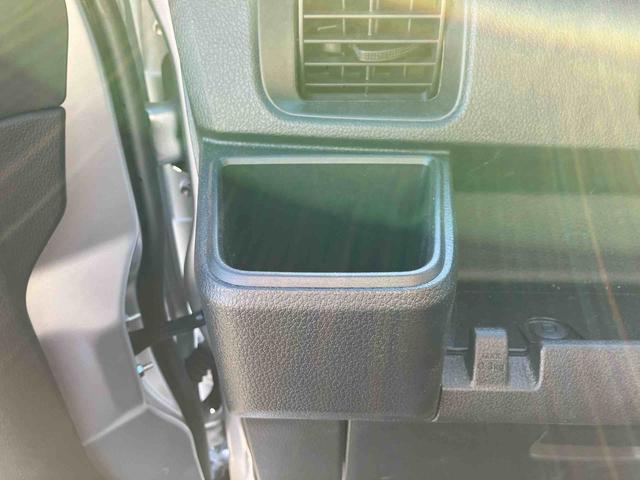 ハイゼットカーゴＤＸＦＲ専用ＣＶＴ　６コーナーセンサー　オーバーヘッドシェルフ　マルチリフレクターヘッドランプ　キーレスエントリー　ＡＭ／ＦＭＣＤステレオ　フロントスピーカー　マニュアルエアコン（東京都）の中古車