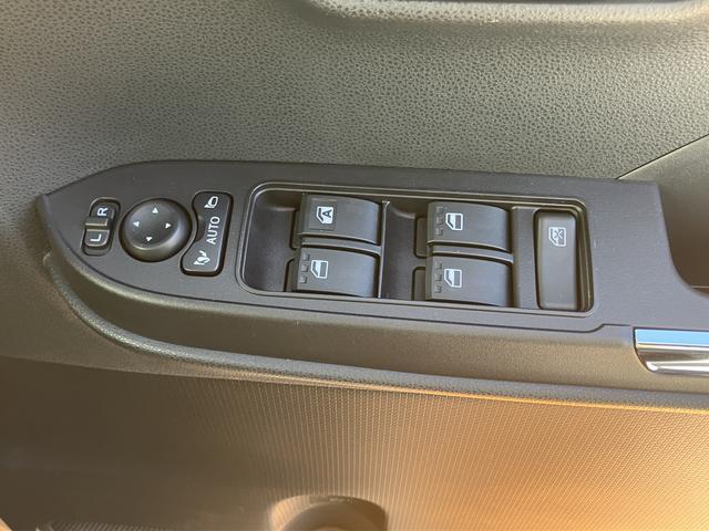 タントカスタムＲＳ　ＣＤチューナー　パノラマモニター対応カメラ保証　新車保証・まごころ保証　１年間・走行距離無制限付き　両側電動スライドドア　キーフリーシステム　ＬＥＤヘッドランプ　ＬＥＤフォグランプ　前席シートヒーター　電動パーキングブレーキ（東京都）の中古車