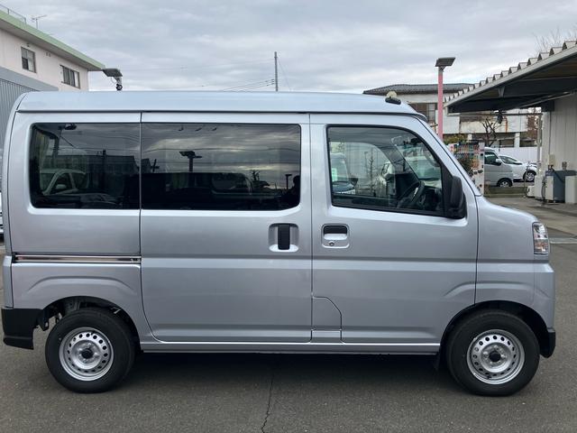 ハイゼットカーゴＤＸ　前後コーナーセンサー搭載！！保証　新車保証・まごころ保証　１年間・走行距離無制限付き・　走行距離２４７４ｋｍ　ＣＤチューナー　前後コーナーセンサー　マニュアルエアコン　パワーウィンドウ　アイドリングストップ　キーレスエントリー（東京都）の中古車